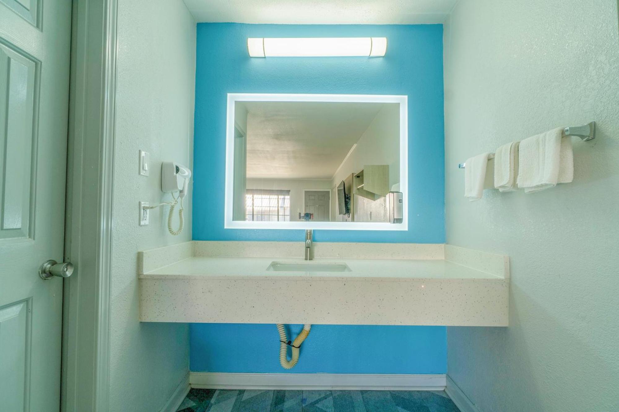 Pleasanton Executive Inn By Oyo Dış mekan fotoğraf